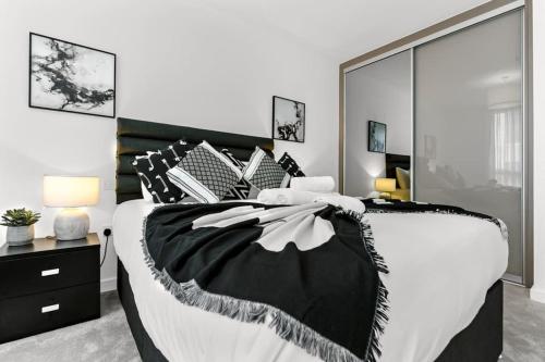 Stylish 2-BD for Trendy Urban Travelers - Sleeps 5