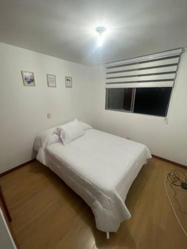 Apartamento en el poblado con vista ala ciudad