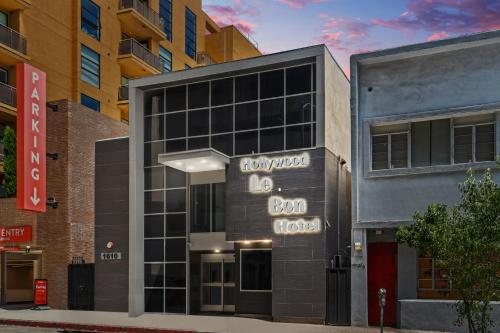 Le Bon Hotel Hollywood - image 2