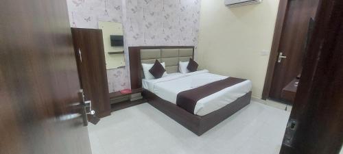 Hotel avadh regency