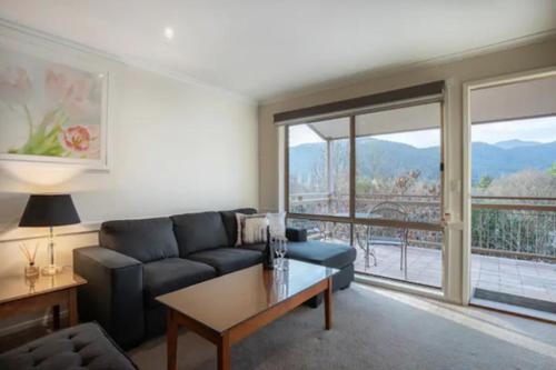 Chestnut Tree Holiday Units Bright Australia