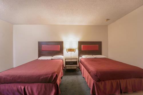 Royal Plaza Inn Indio Room Type - 2 Full Bed Accessible	