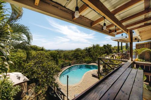The Koi House with Pool 3