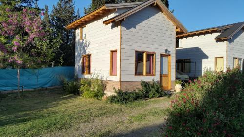 Altos del Pucara Piscina Climatizada vista a las sierras juegos infantiles in อวยร์ตา กรังเด