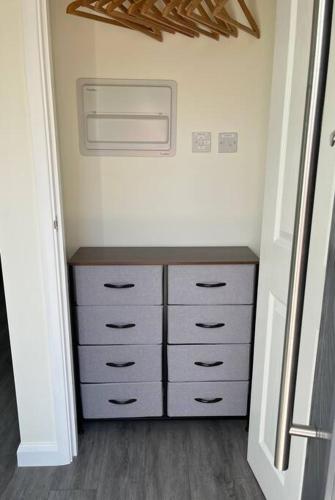 Studio apartment in Harefield - image 8