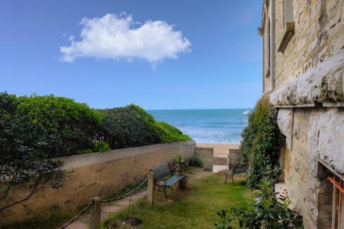 Magnifique appartement avec terrasse, parking et vue sur l'océan pour 5