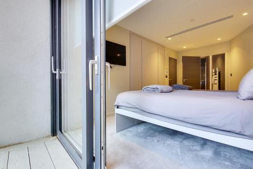 Luxury 2 bed 2 bath Apartment