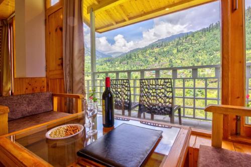 View, La Aero Resort - Manali in Palchan