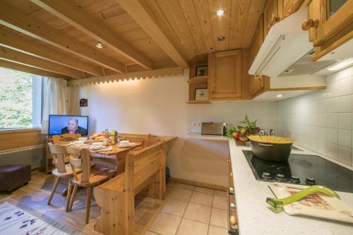 Résidence Grand Roc - Ancolies 103 - Happy Rentals 10663491 Chamonix