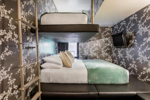 Room Mate Grace Boutique Hotel - image 6