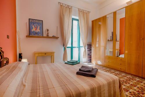 GuestHost - Between the Center and the Station - Trapani Apartment, Trapani (foto 5)