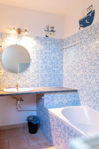 Le clos Saint Vincent - Tap to explore photos