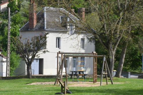 Au bord de l'eau - Location saisonnière - Chambon-sur-Voueize