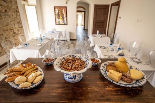 อาหารและเครื่องดื่ม, Palazzo Restifa in มอนตัลบาโน เอลิโกนา