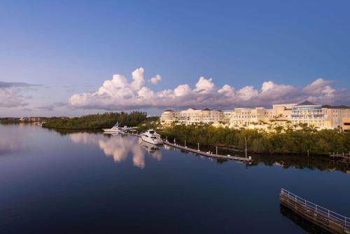 Wyndham Grand Jupiter at Harbourside Place