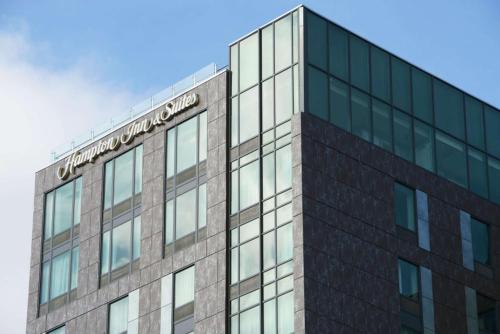 Hampton Inn & Suites Washington, D.C. - Navy Yard - Hotel - Washington