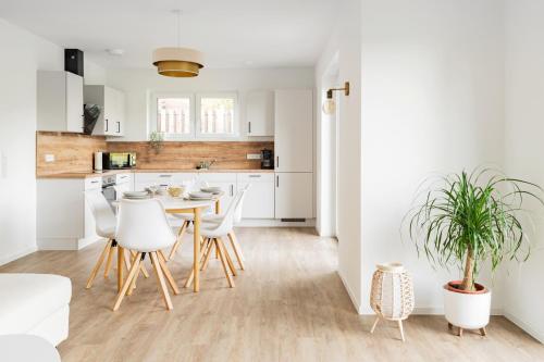 Kitchen, Wohnambiente am See in Fassberg