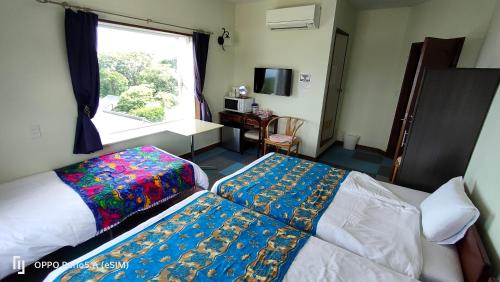 room detail thumbnail 1