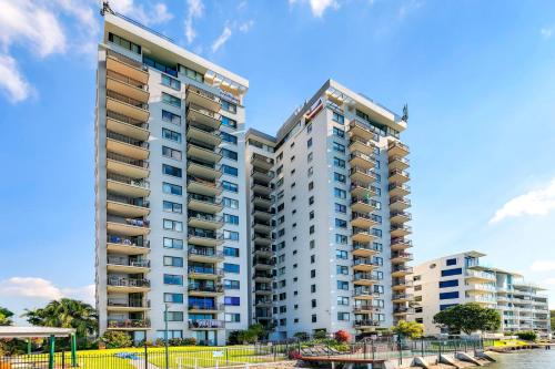 Maroochydore Riverfront Apartment