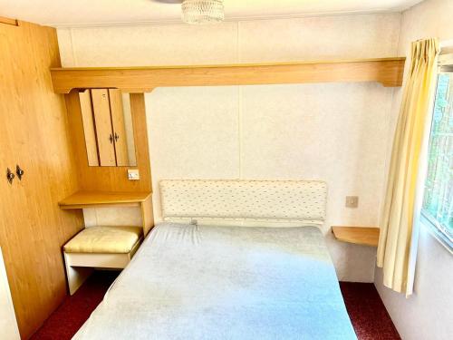 2 bedrooms, 4 beds
