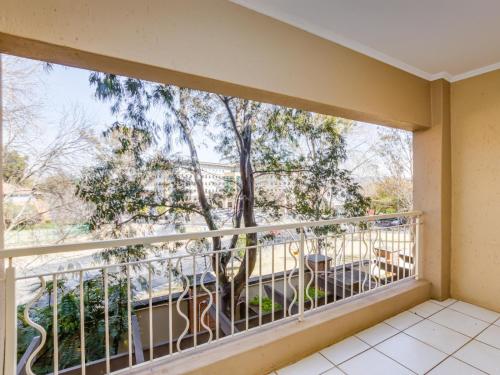 Sunninghill Spacious Executive Condo