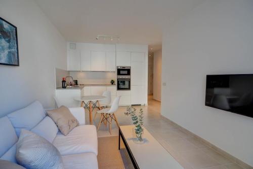 Camelot Apartment by Hello Homes Sitges