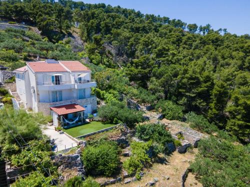  Sunny Apartments in Stomorska