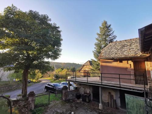 Maison de campagne dans un écrin de verdure - Location saisonnière - Conques-en-Rouergue