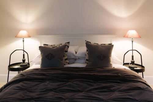 Beautiful house, Cirencester centre, parking