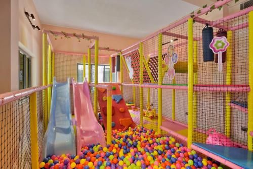 สิ่งอำนวยความสะดวกเพื่อการสันทนาการ, Pramod Lands End Resort, a Member of Radisson Individuals in โกปาลปุระ