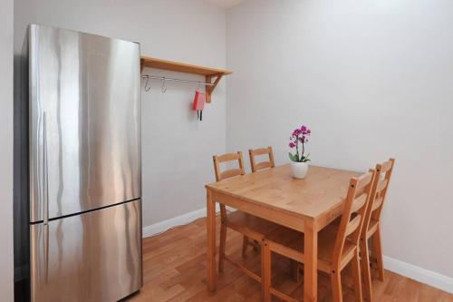 Spacious Apartment Central Bath, Bath (photo 3)