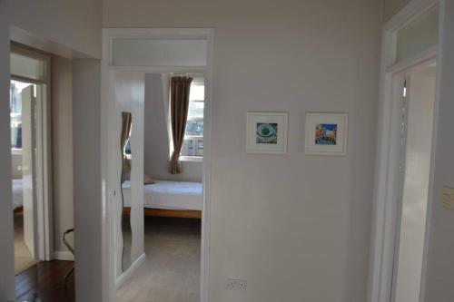 Spacious Apartment Central Bath, Bath (photo 9)