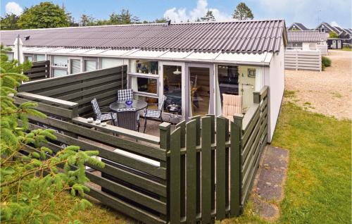 Cozy Home In Vejers Strand With Kitchen