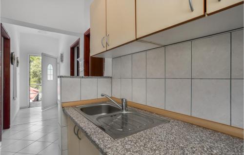 Awesome Apartment In Baric Draga With Kitchen