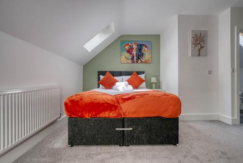 Luxurious Birmingham Home Private Parking WiFi - near to NEC and QEH gîte à louer Rubery