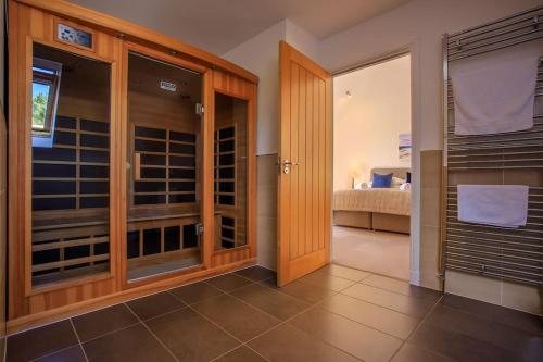 Sauna, Locholly Lodge in Achiltibuie