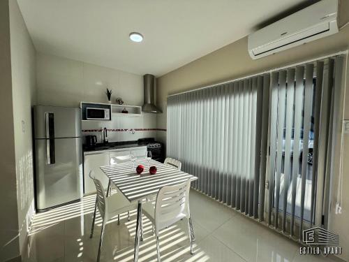 One-Bedroom Apartment image 3
