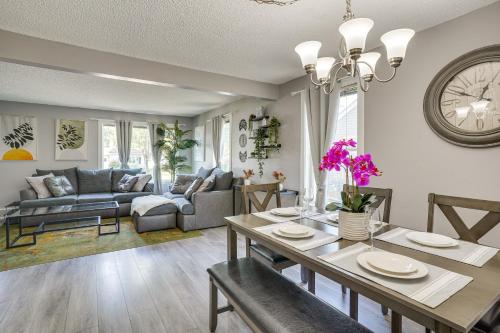 Minneapolis Home Mins From US Bank Stadium and More in 金黃谷