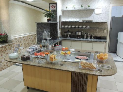食べ物/飲み物, Hotel Ourinhos - Centro de Sao Paulo - Proximo 25 de Marco e Bras in サンタ セシリア