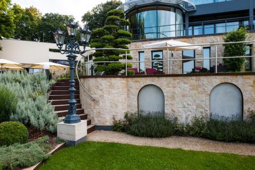 Villa via Lapis - Panoramablick über Dresden - Garten - Pool - Sauna - Luxus, Drážďany (fotografie 8)
