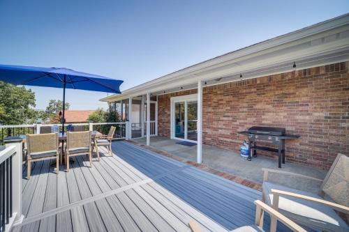 Eufaula Oasis with Screened Porch Unwind in Style! Eufaula Oasis with Screened Porch Unwind in Style!