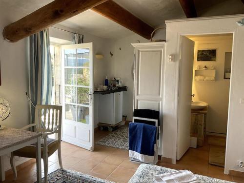 Chambre d'hôtes chez Maguy B-Villa Makeire (Chambre d'hotes chez Maguy B-Villa Makeire) in กอร์ด