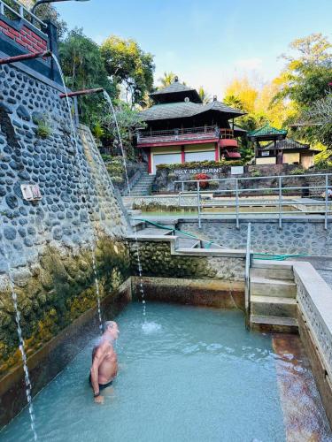 Pondok Wisata Grya Sari Hotel in Seririt