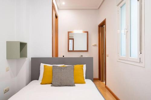 Flat in Barrio de las Letras / Cervantes20