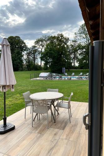 Studio Lac chalain 30 m2 piscine chauffe