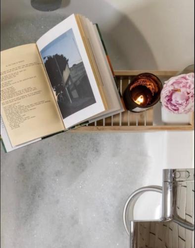 The Enlightened House Luxury Suites - Photo 3