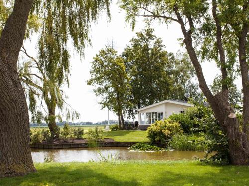 Chalet with dishwasher near Hoorn