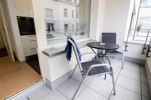 Apartment with Balcony image 7