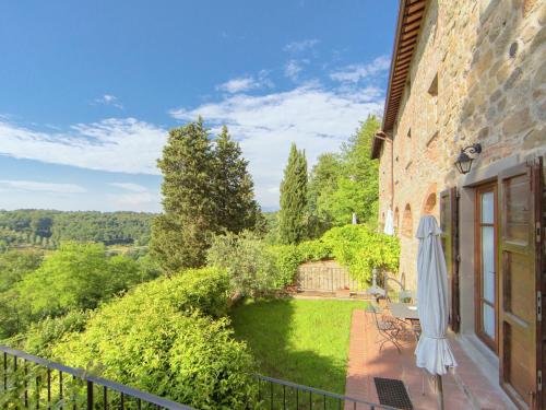 Attractive apartment in typical Tuscan style