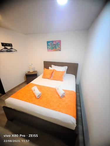 Single Room image 7